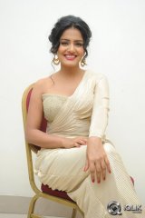Vishakha Singh at Rowdy Fellow Movie Audio Launch